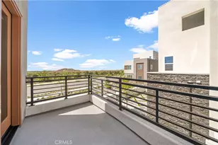 608 Chinon, Irvine, CA 92618 - Photo 31