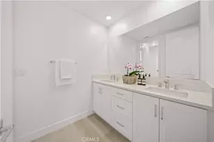608 Chinon, Irvine, CA 92618 - Photo 35