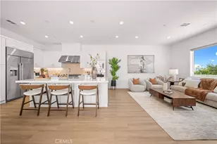 608 Chinon, Irvine, CA 92618 - Photo 9