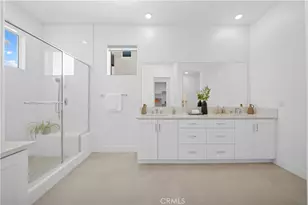608 Chinon, Irvine, CA 92618 - Photo 27