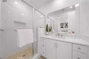 608 Chinon, Irvine, CA 92618 - Photo 19