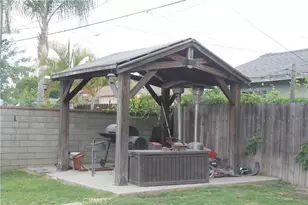 818 S Sloan, Compton, CA 90221 - Photo 9