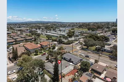 2107 Pomona, Costa Mesa, CA 92627 - Photo 31