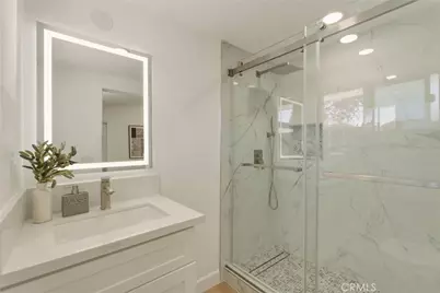 2107 Pomona, Costa Mesa, CA 92627 - Photo 15