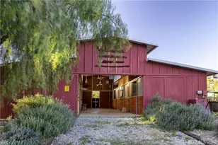 10585 Santa Paula Ojai Rd, Ojai, CA 93060 - Photo 27