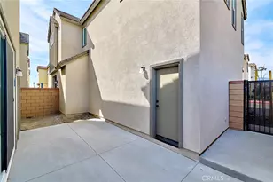 16583 Bottlebrush Ln, Fontana, CA 92336 - Photo 9