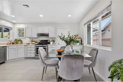 6692 Kiwi Cir, Cypress, CA 90630 - Photo 7