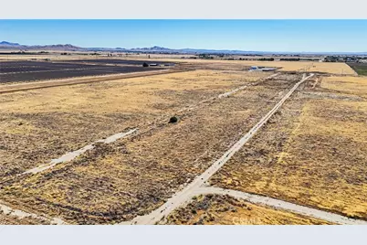 550 90th Street, Rosamond, CA 93560 - Photo 21