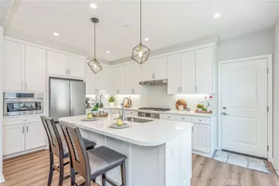 152 Sunnyside, Irvine, CA 92618 - Photo 9