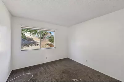 13010 Spring Valley Parkway, Victorville, CA 92395 - Photo 17