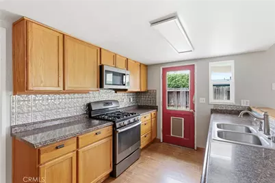 254 Bucknell Road, Costa Mesa, CA 92626 - Photo 17