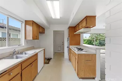 1732 Missouri, Costa Mesa, CA 92626 - Photo 9
