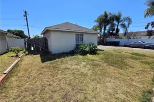15542 Cabot Cir, Huntington Beach, CA 92647 - Photo 3