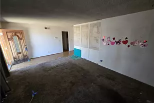 15542 Cabot Cir, Huntington Beach, CA 92647 - Photo 5