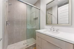 209 Stage, Irvine, CA 92618 - Photo 23