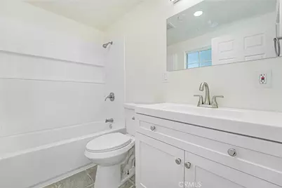 400 W 109th, Los Angeles, CA 90061 - Photo 9
