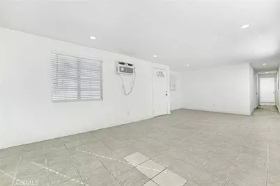 400 W 109th, Los Angeles, CA 90061 - Photo 17