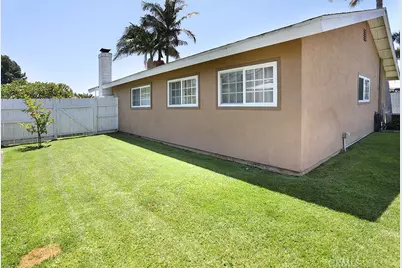 8841 Jarrett, Huntington Beach, CA 92647 - Photo 11