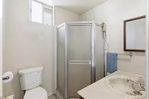 8104 Valdina Dr, Downey, CA 90240 - Photo 41