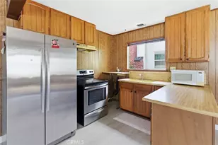 8104 Valdina Dr, Downey, CA 90240 - Photo 35