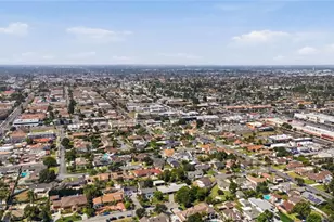 8104 Valdina Dr, Downey, CA 90240 - Photo 49