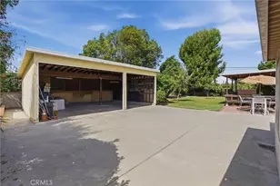 8104 Valdina Dr, Downey, CA 90240 - Photo 31
