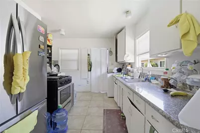 8427 Otis Street, South Gate, CA 90280 - Photo 9
