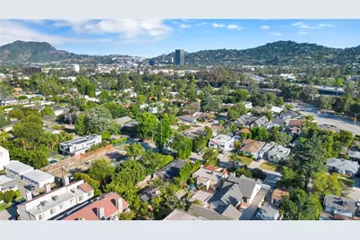 11301 Blix, Los Angeles, CA 91602 - Photo 35