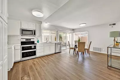 14401 Morning Glory, Tustin, CA 92780 - Photo 7