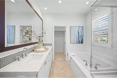 124 Gulfstream, Irvine, CA 92620 - Photo 9