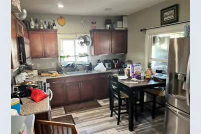 347 E 61st Street, Los Angeles, CA 90003 - Photo 3