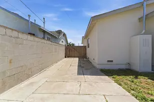 1221 W 73rd St, Los Angeles, CA 90044 - Photo 29