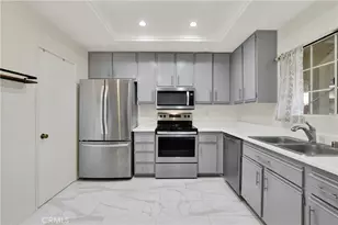 154 Gallery, Tustin, CA 92782 - Photo 17