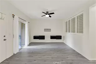 154 Gallery, Tustin, CA 92782 - Photo 7