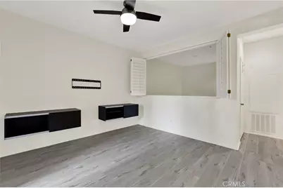 154 Gallery, Tustin, CA 92782 - Photo 13