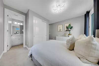 60 Dunmore, Irvine, CA 92620 - Photo 17