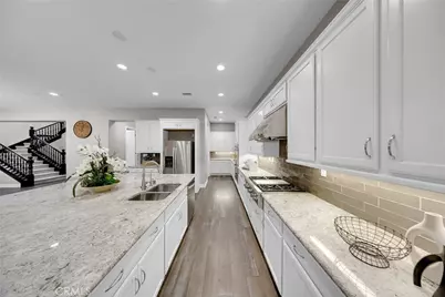 60 Dunmore, Irvine, CA 92620 - Photo 13