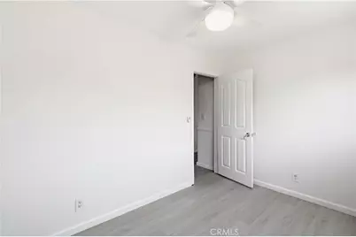 17081 Kampen Lane, Huntington Beach, CA 92647 - Photo 17