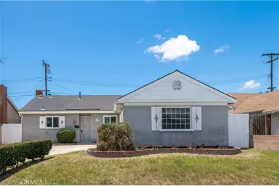 17081 Kampen Lane, Huntington Beach, CA 92647 - Photo 1