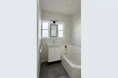 1745 Wellesley Avenue, Los Angeles, CA 90025 - Photo 15