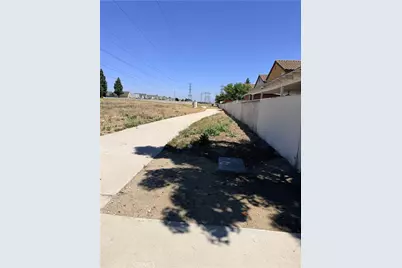 14410 Chaparral, Fontana, CA 92337 - Photo 33