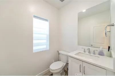 233 Sash, Irvine, CA 92618 - Photo 15