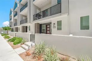 233 Sash, Irvine, CA 92618 - Photo 3