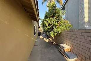 20391 Brentstone Ln, Huntington Beach, CA 92646 - Photo 15