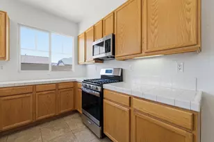6054 W Ave K1 Ave, Lancaster, CA 93536 - Photo 9