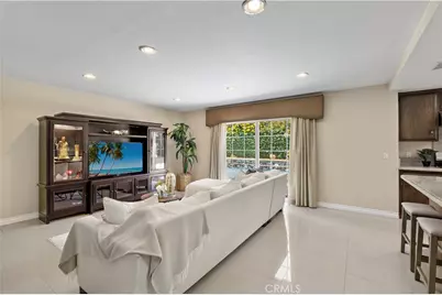 104 S Carousel Street, Anaheim, CA 92806 - Photo 9