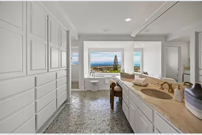 17 Napoli, Newport Beach, CA 92660 - Photo 33