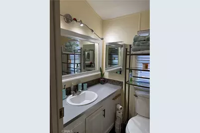 1660 Whittier Ave #4, Costa Mesa, CA 92627 - Photo 9