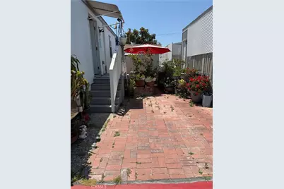 1660 Whittier Ave #4, Costa Mesa, CA 92627 - Photo 5