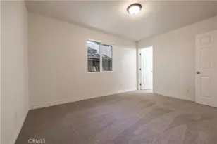 448 Victoria Ln, Sugarloaf, CA 92386 - Photo 19